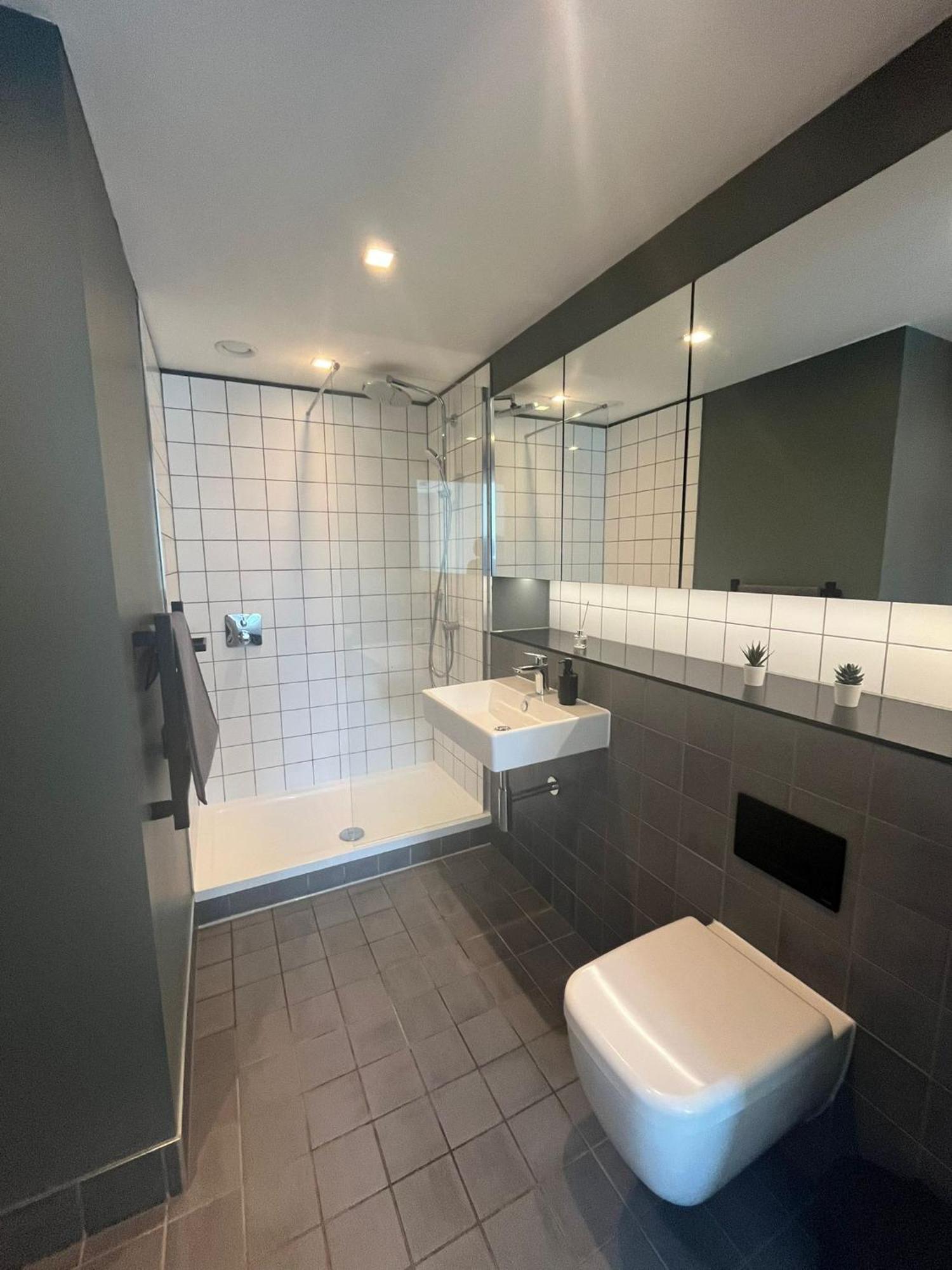 Luxury 2 Bedroom Apartment Manchester Buitenkant foto