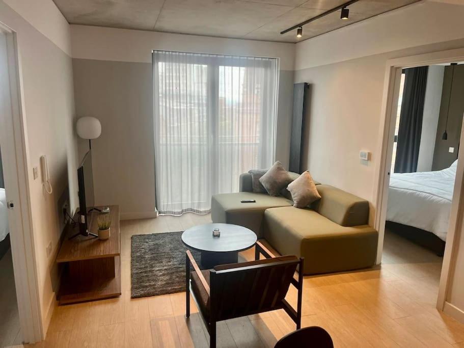 Luxury 2 Bedroom Apartment Manchester Buitenkant foto